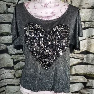 The Clas-sic Clothic Heart Top Size M